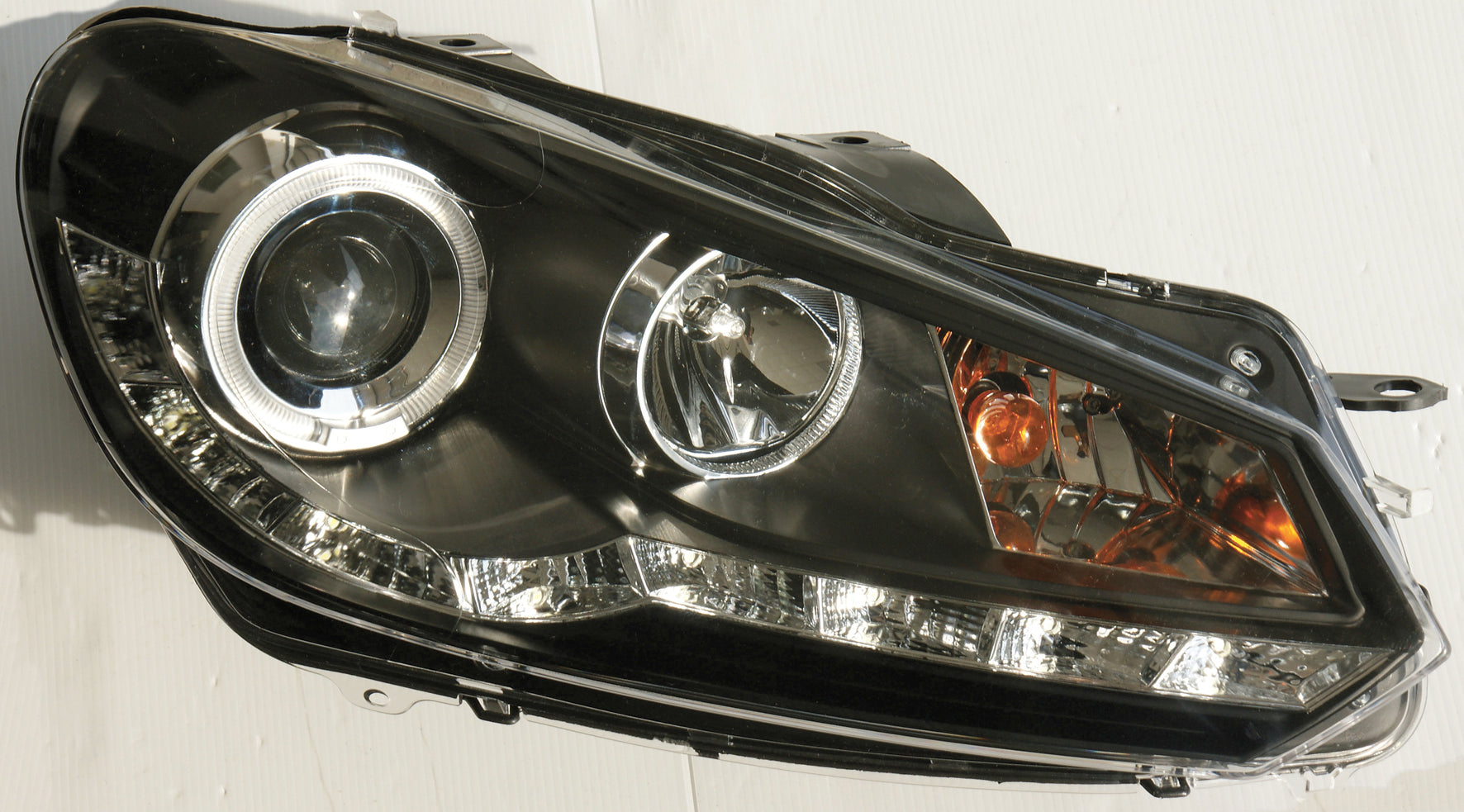 VW-Golf-6-Headlights-Set-Black